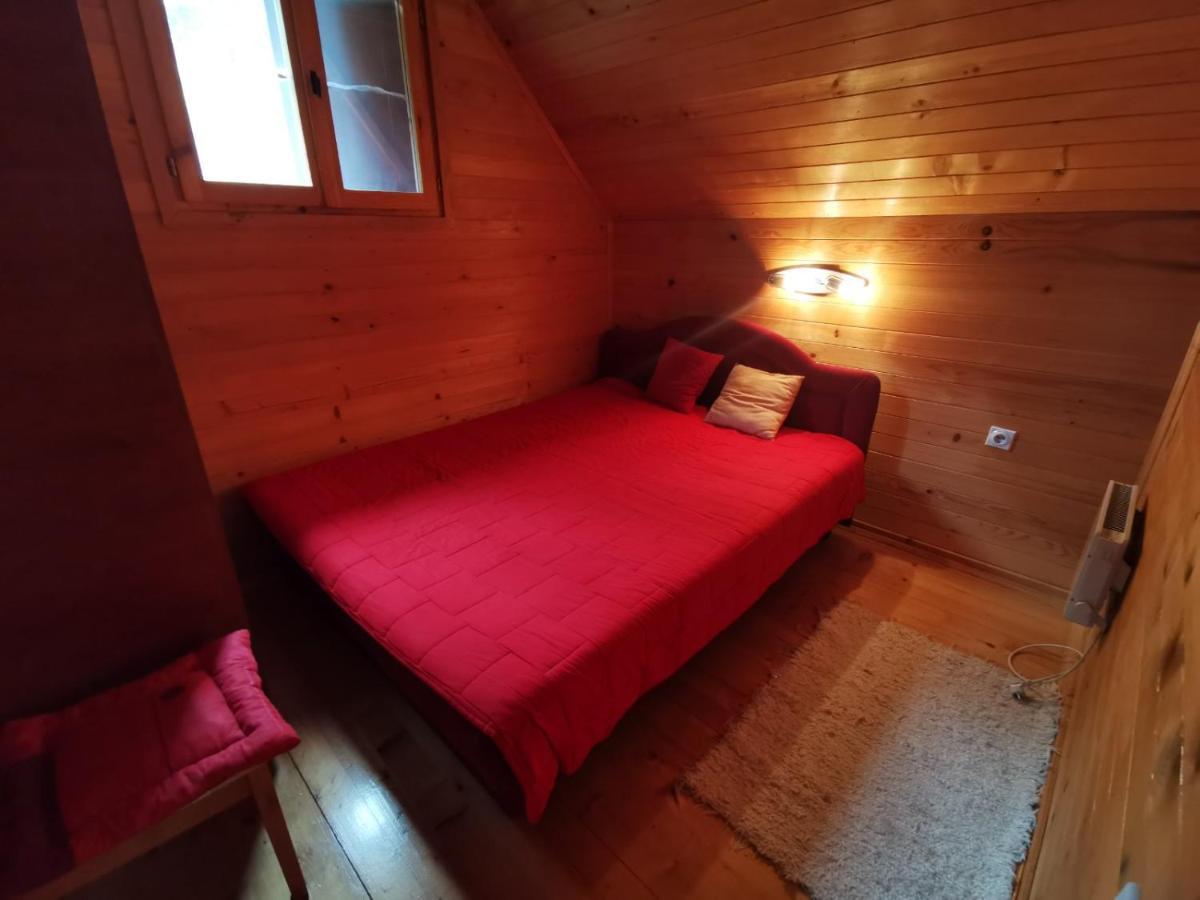 Apartman Bugar Mitrovac Ngoại thất bức ảnh